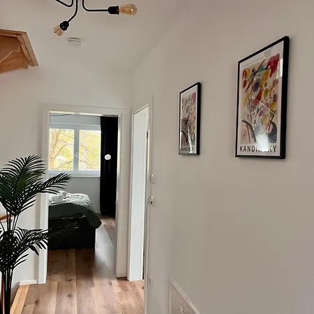 Ferienhaus Wohnglueck Frisches & Gemuetliches Design Mit Bbq, Garten & Arbeitsplatz Augsburg