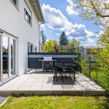 Ferienhaus Wohnglueck Frisches & Gemuetliches Design Mit Bbq, Garten & Arbeitsplatz